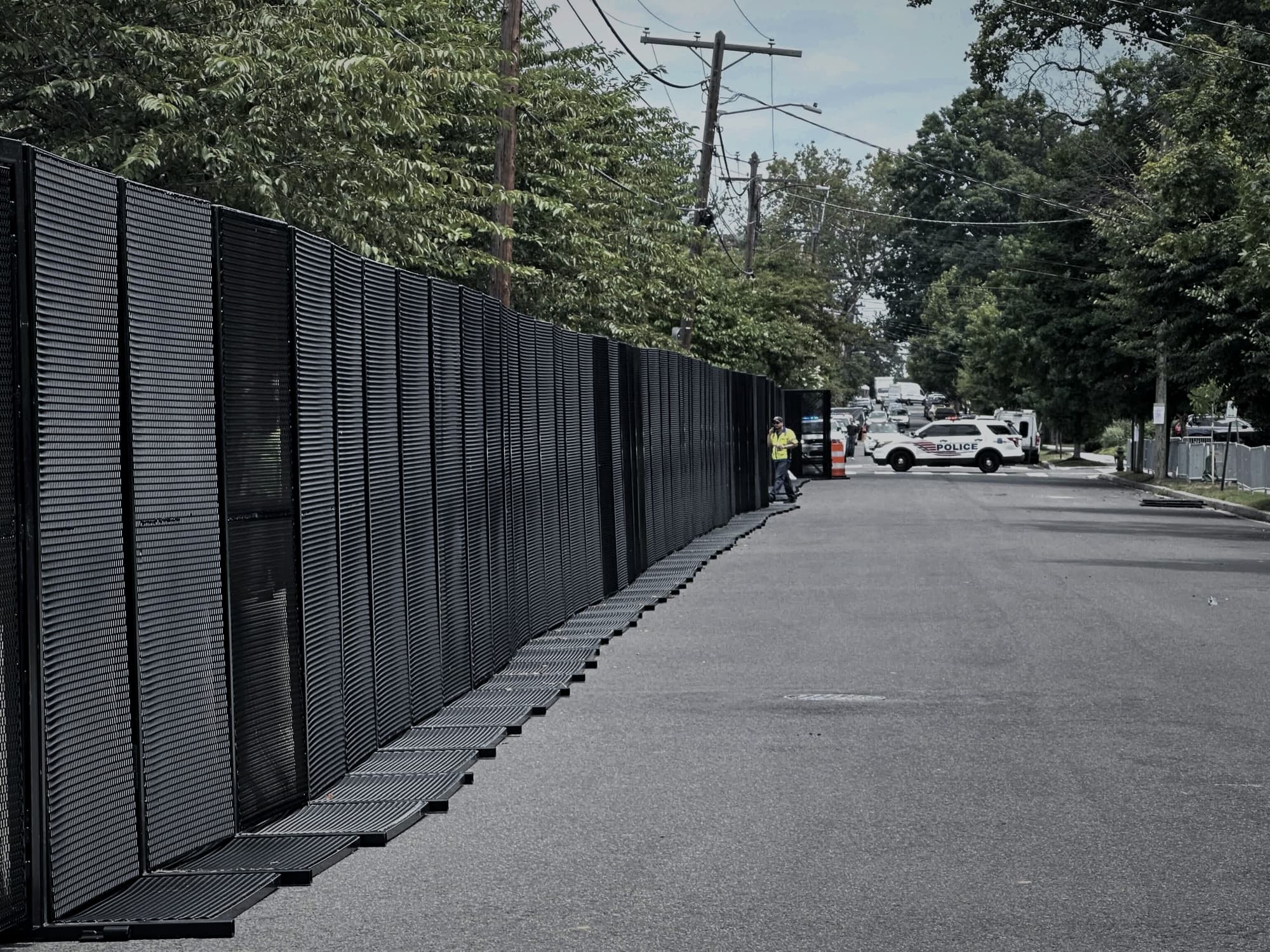 RMR Pro perimeter fencing securing an urban street closure